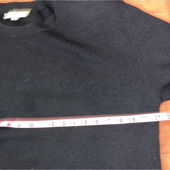 St. John Black Long Sleeve Crew Neck Pullover Sweater Women’s Size M - Picture 5 of 9